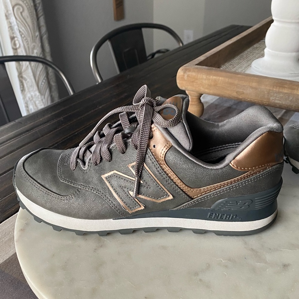 New Balance 574 - Picture 4 of 11